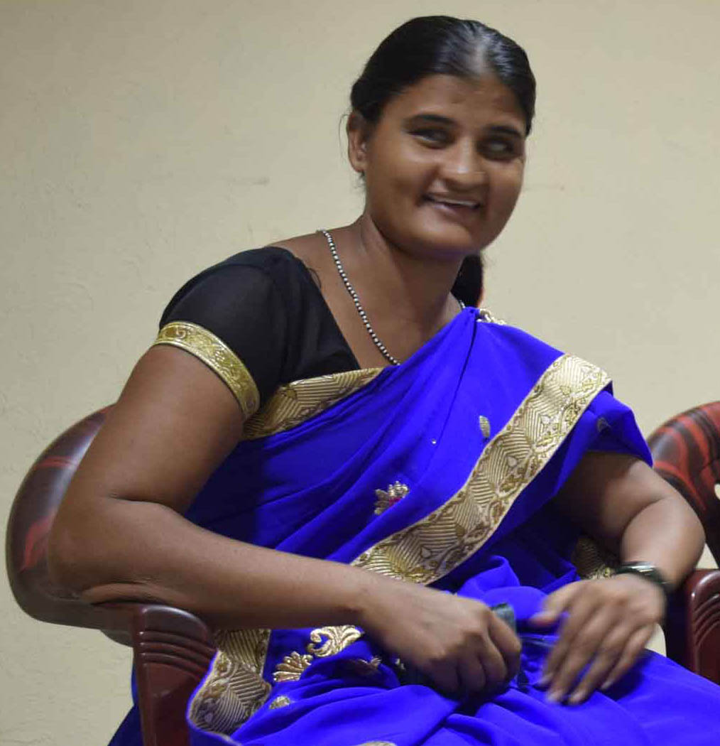 ಹುಟ್ಟು ಕುರುಡಿಗೆ 24 ವರ್ಷಗಳ ಬಳಿಕ ಭಾಗಶಃ ದೃಷ್ಠಿ !